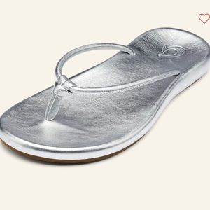 OluKai Huawai sandals, new without box, size 8